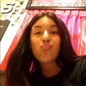 Meet your Posher, Sade